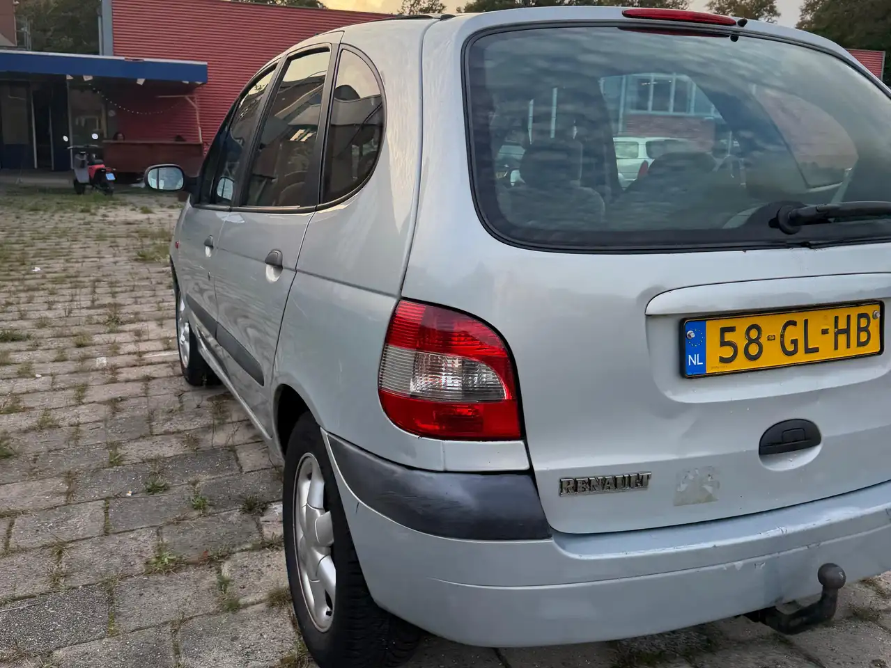 Renault Scenic 1.6-16V RT, foto 2
