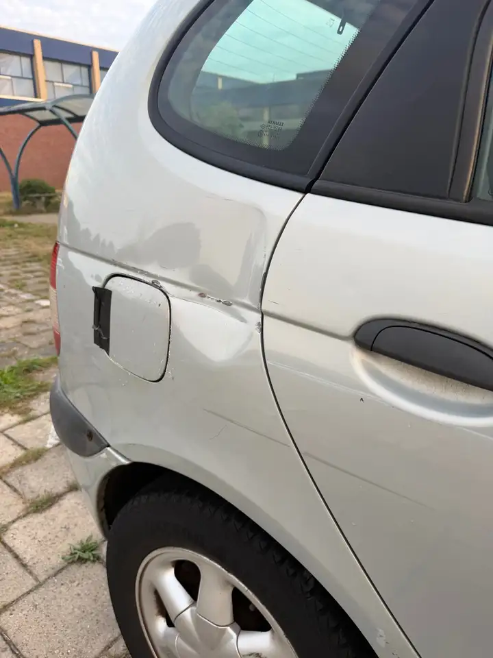 Renault Scenic 1.6-16V RT, foto 5