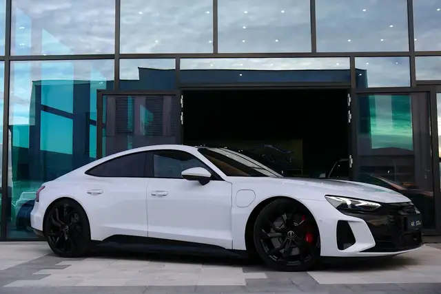 Audi e-tron GT 93,4kWh RS quattro *Matrix LED mit Laserlicht & 2 Ansicht 3