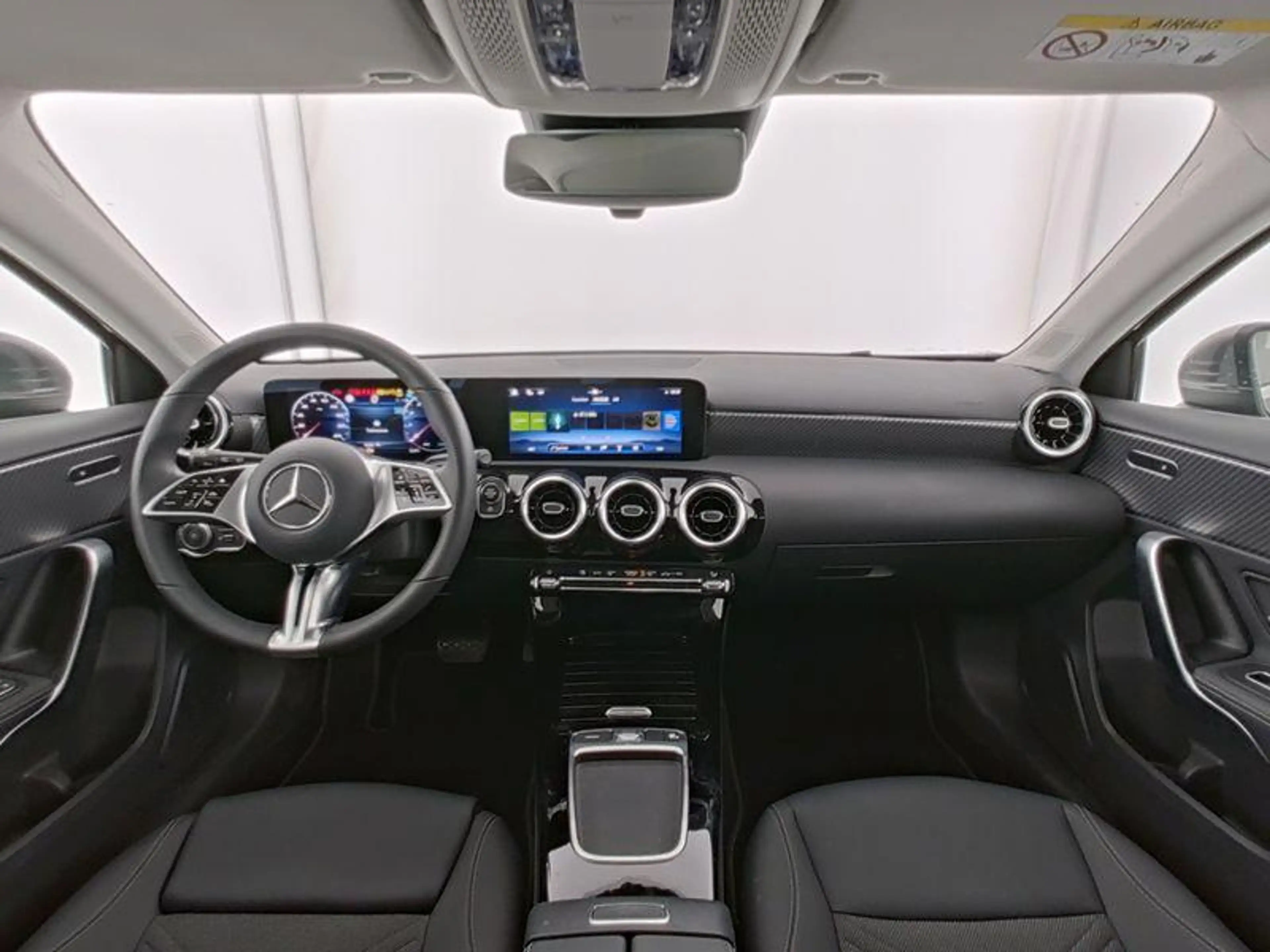 Mercedes-Benz A 180 Hatchback Luxury Line | Smartphone Integratie | Ve — photo 6
