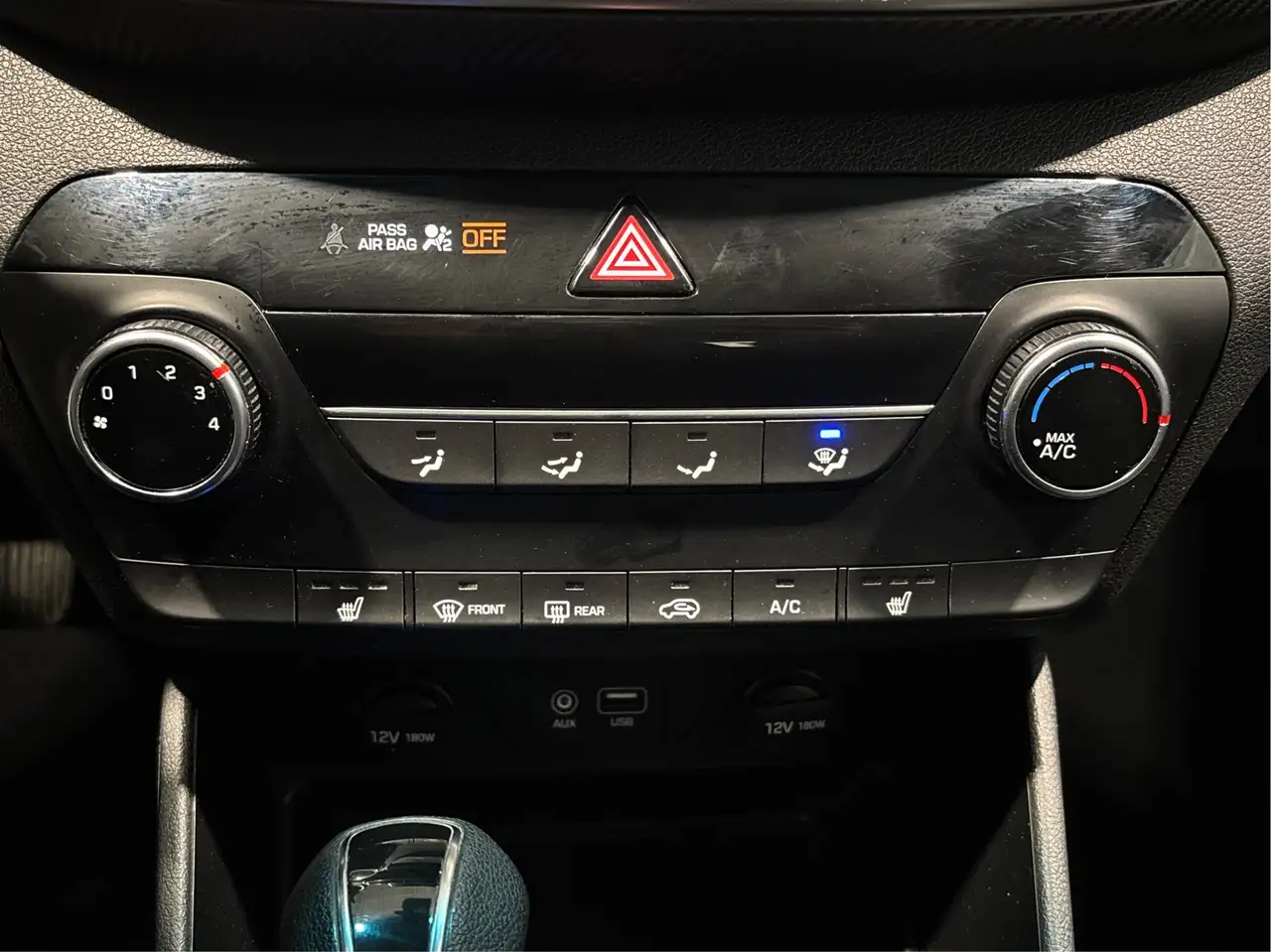 Hyundai TUCSON снимка Hyundai TUCSON