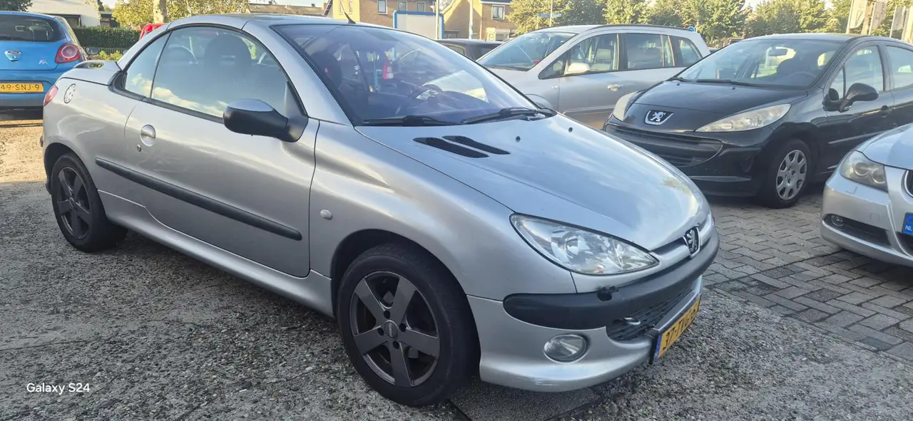Peugeot 206 CC 2.0-16V💢€899,-💢ingeruild-apk-dak werkt- verwach, foto 3