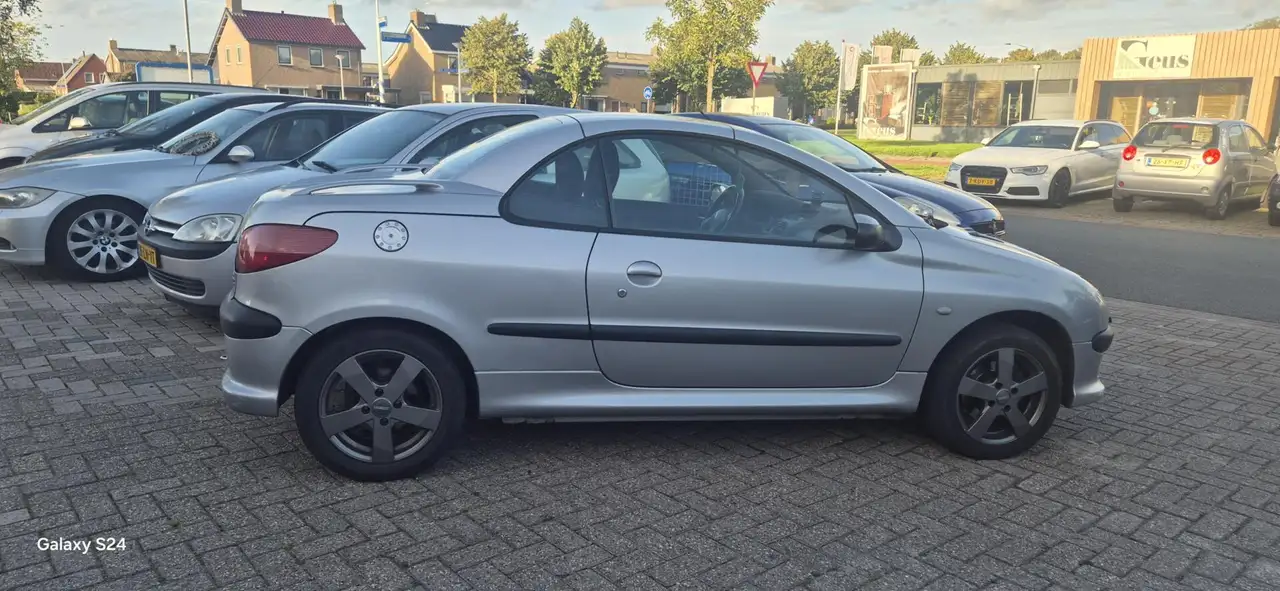 Peugeot 206 CC 2.0-16V💢€899,-💢ingeruild-apk-dak werkt- verwach, foto 4