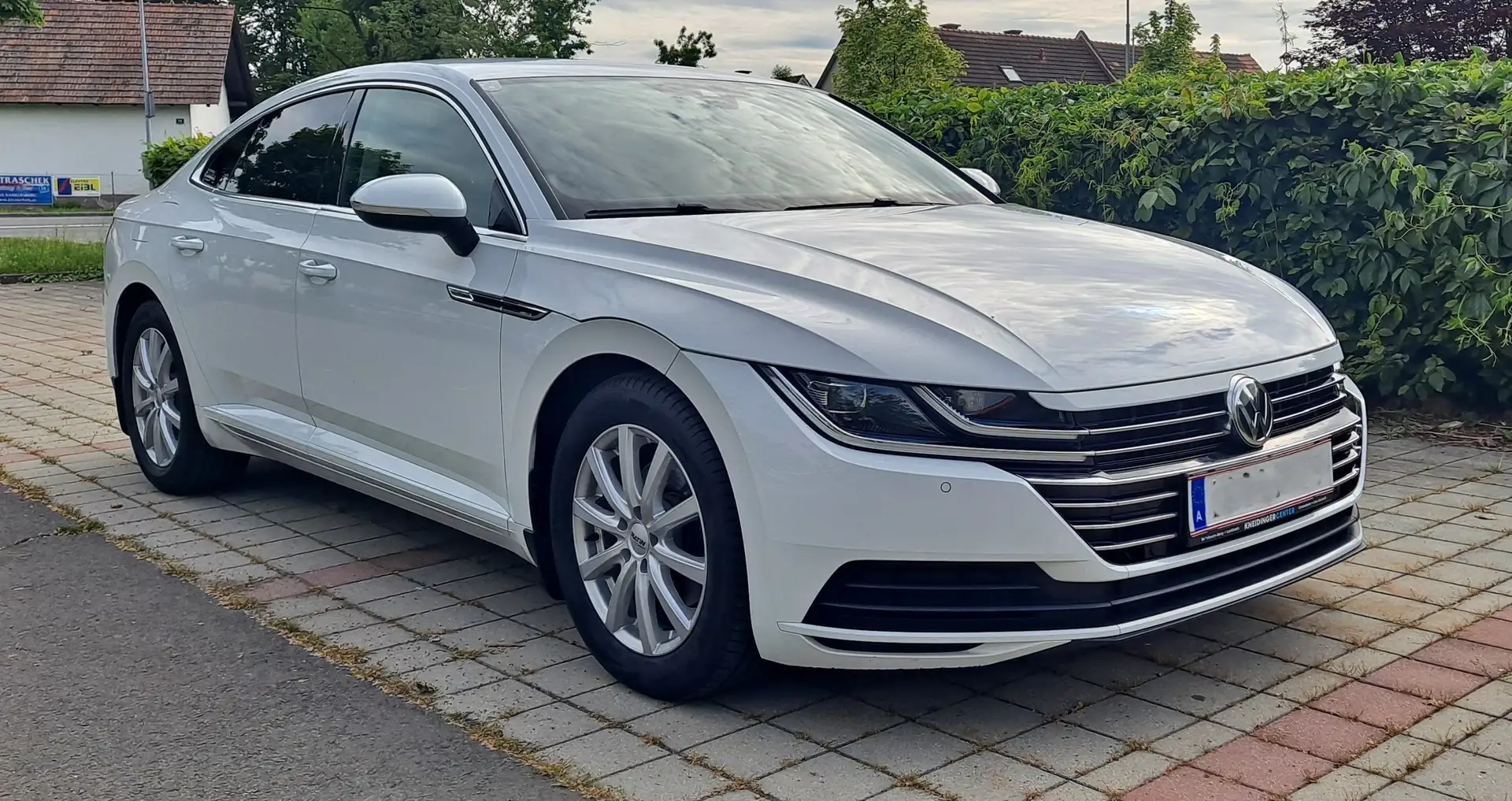Volkswagen Arteon Arteon Elegance 2,0 TDI SCR DSG Weiß - 2