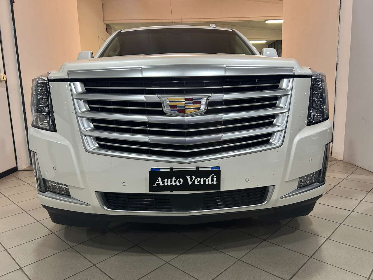 Cadillac Escalade Escalade IV 2015 6.2 V8 Platinum auto