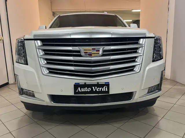 Cadillac Escalade Escalade IV 2015 6.2 V8 Platinum auto