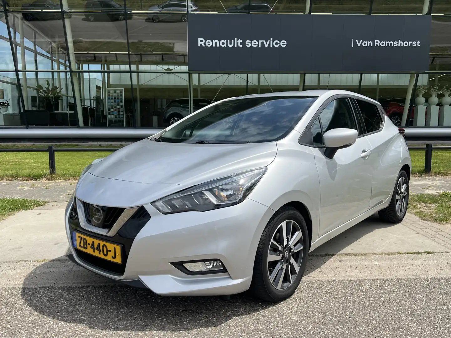 Nissan Micra 1.0 IG-T N-Connecta / Climate / Camera / Cruise / Grey - 1