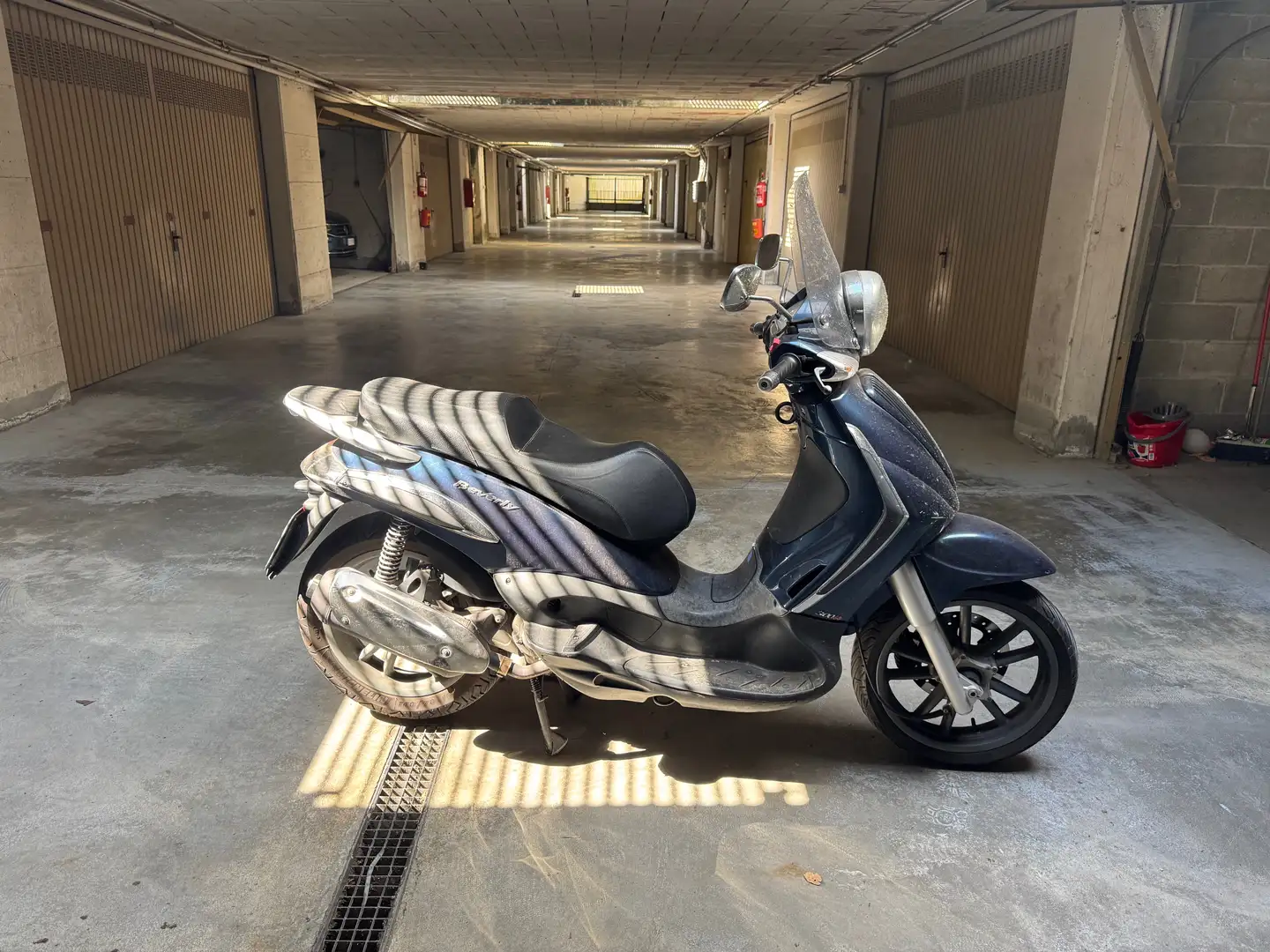 Piaggio Beverly 300 - 2