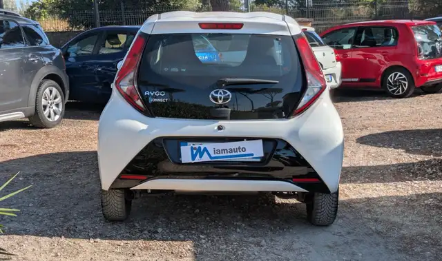 Toyota Aygo view 13