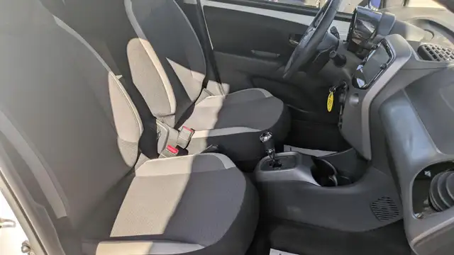 Toyota Aygo view 9