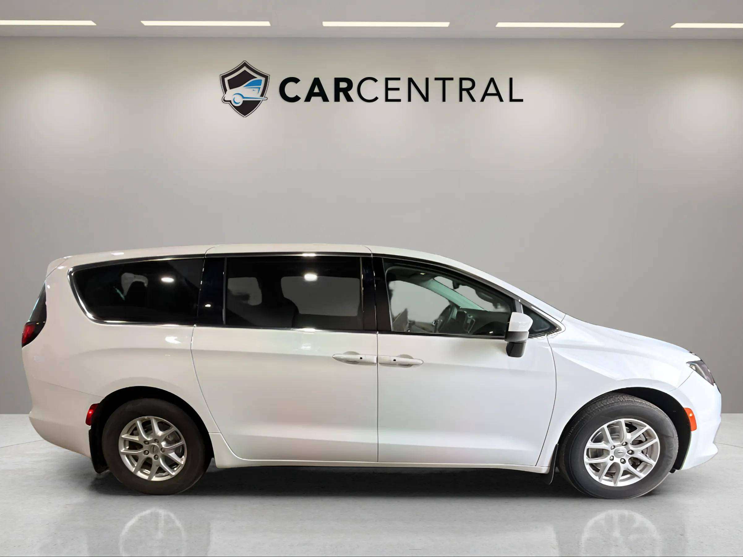 2023 Chrysler Grand Caravan