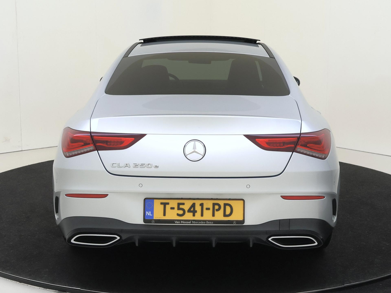 Mercedes-Benz CLA 250 e AMG Line Panoramadak / Multispaakvelgen / Parkee — photo 7