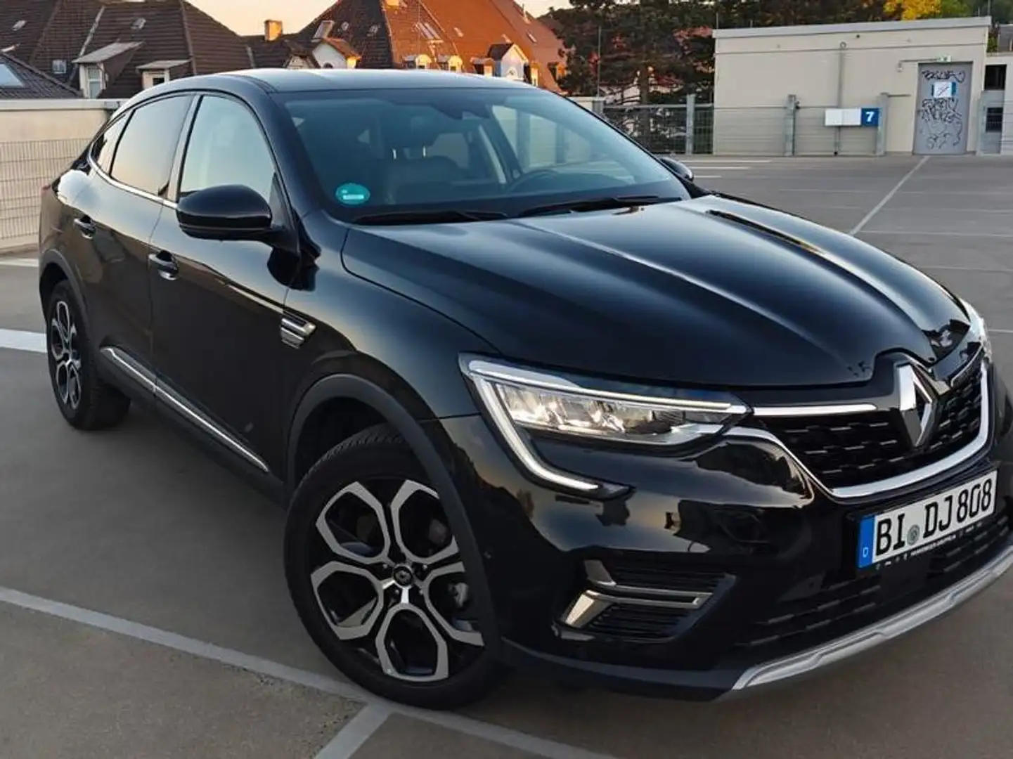 Renault Arkana Arkana TCe Mild Hybrid 140 EDC Techno Schwarz - 1