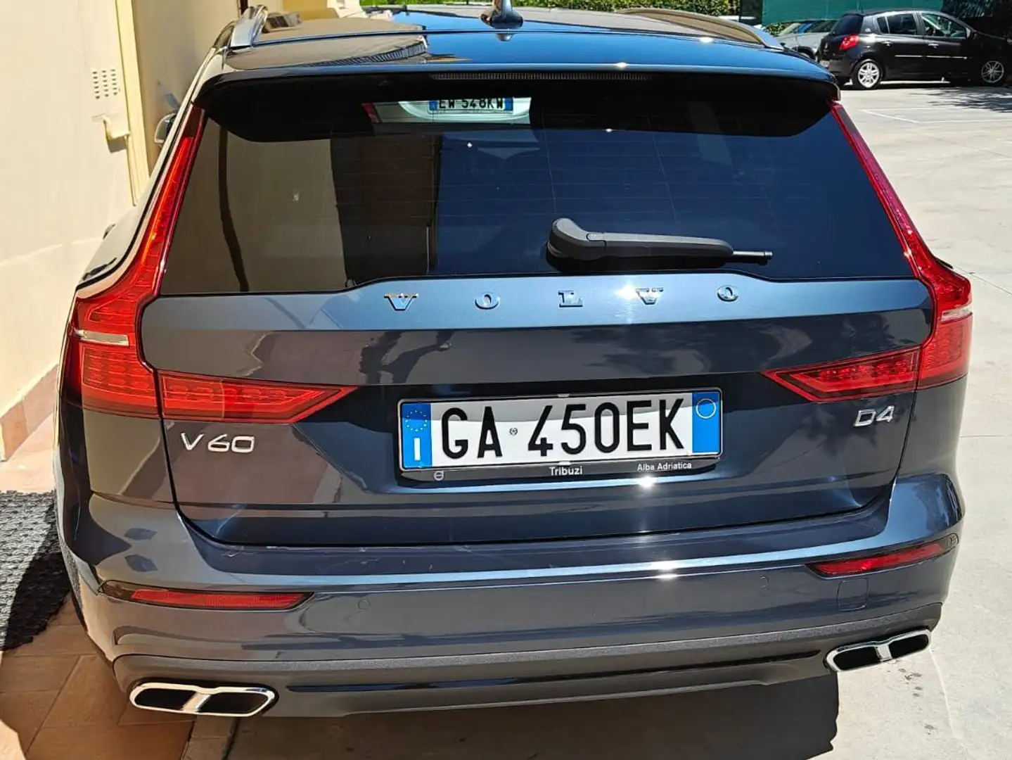 Volvo V60 V60 II 2019 2.0 d4 Business Plus geartronic my20 Blu/Azzurro - 1