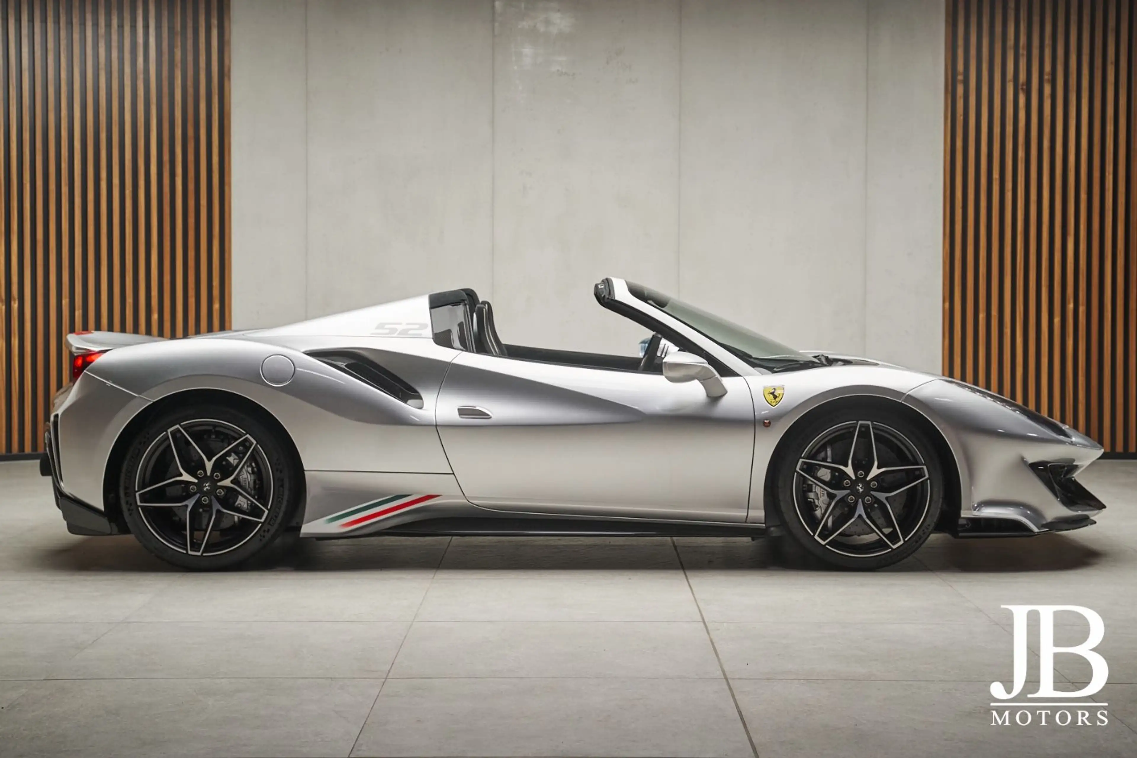 Ferrari 488 Spider Tailormade Special Carbon Lift — photo 3
