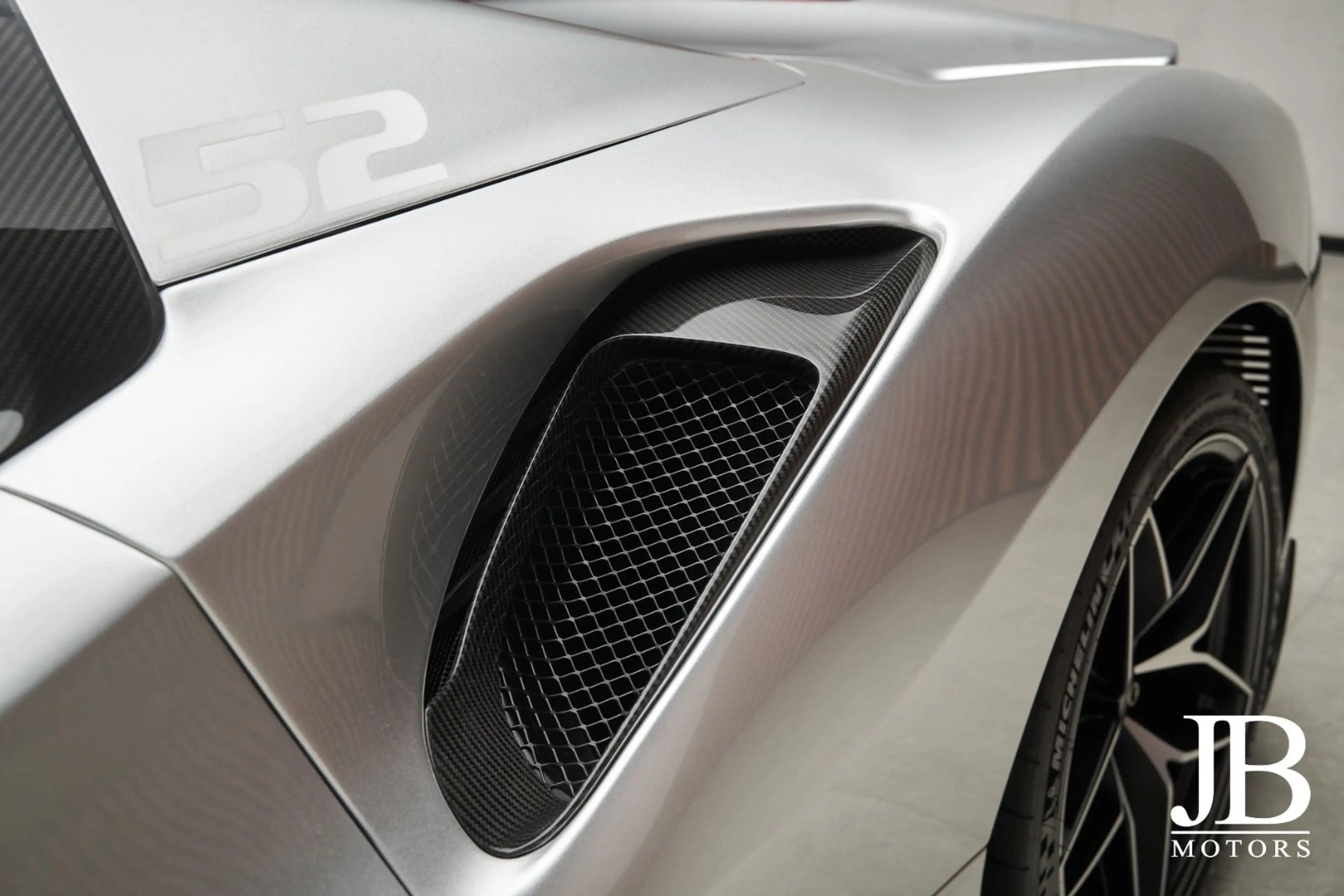 Ferrari 488 Spider Tailormade Special Carbon Lift — photo 14