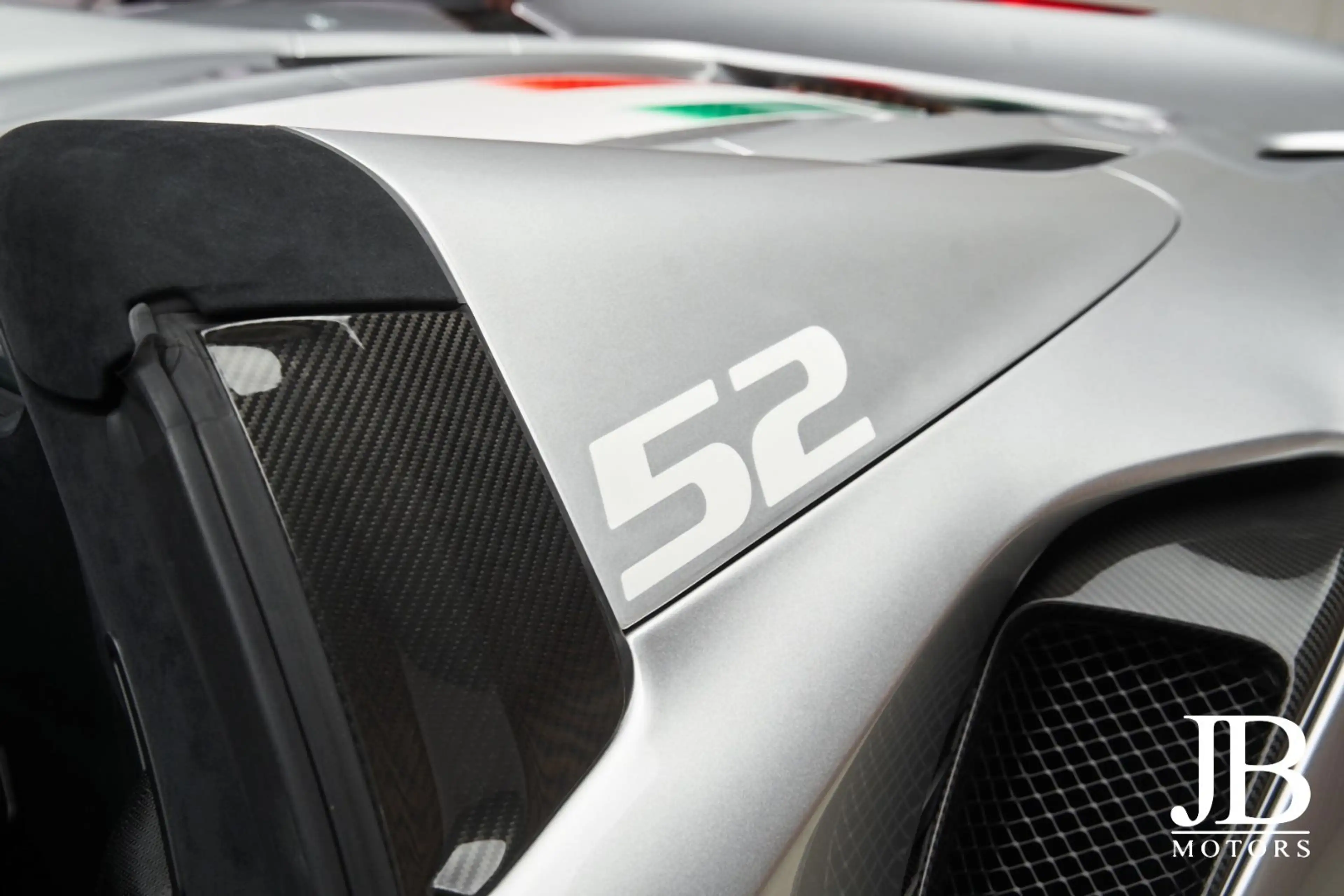 Ferrari 488 Spider Tailormade Special Carbon Lift — photo 11