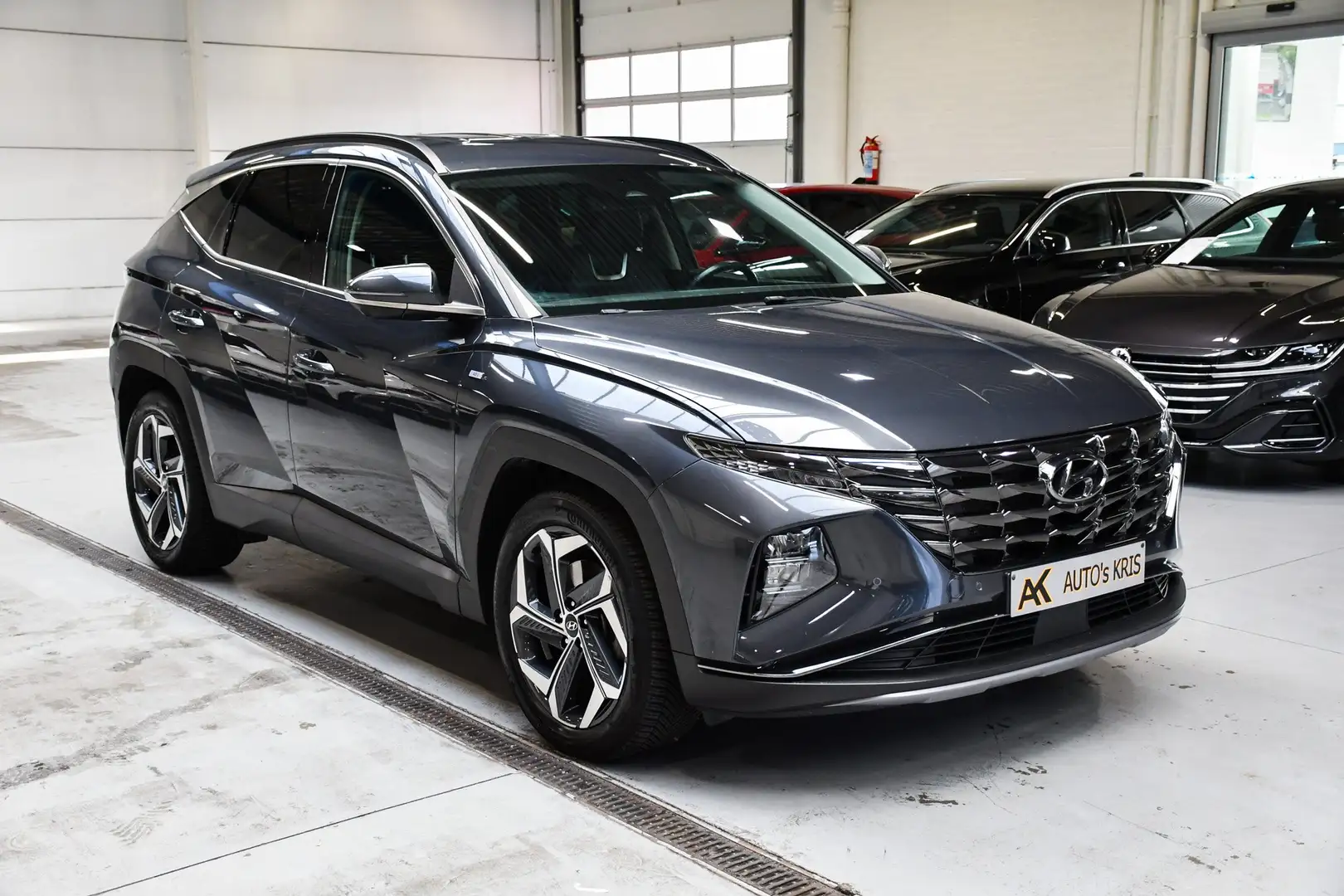 Hyundai TUCSON TUCSON 1.6 T-GDi 48V-Hybrid 2WD DCT - NAVI /CAMERA Grijs - 2
