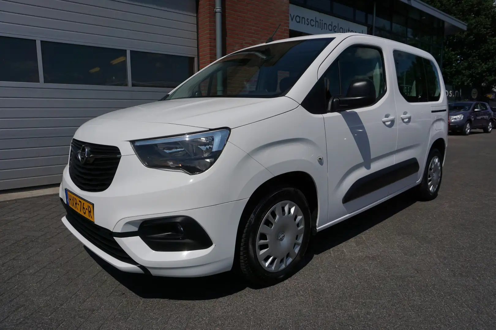 Opel Combo Tour 1.2 Turbo L1H1 Edition 5 PERSOONS - PARKEERSE Wit - 2