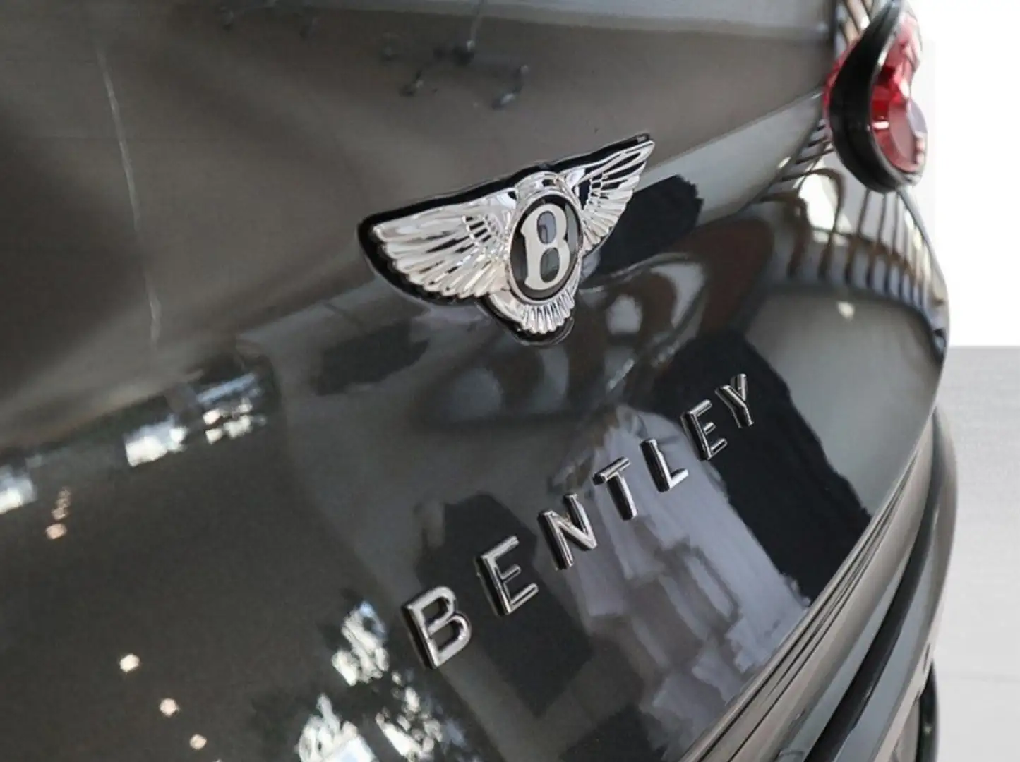 Bentley Bentayga V8 S Černá - 2