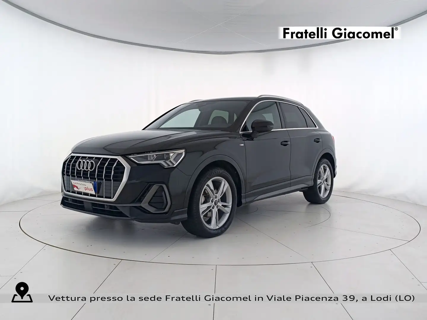 Audi Q3 35 2.0 tdi s line edition s-tronic Zwart - 1