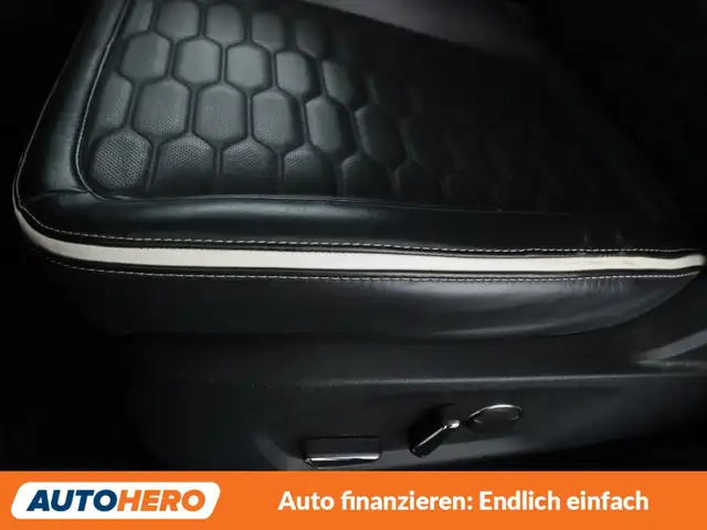 Ford Edge view 30