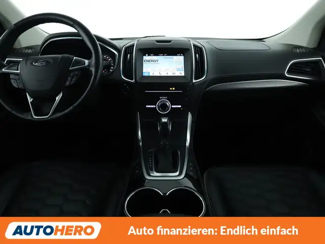 Ford Edge view 12