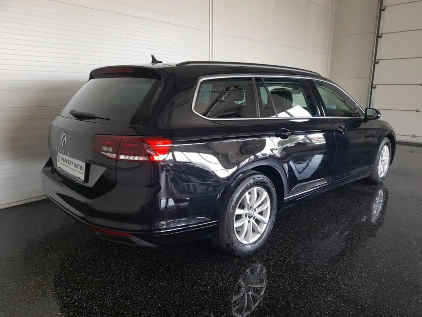 Volkswagen Passat Variant BUSINESS 2,0 TDI DSG *LED / NAVI / ACC / KAMERA / SPORT MASSAGESITZ / VERKEHRSZEICHENASSIST* Schwarz - 2