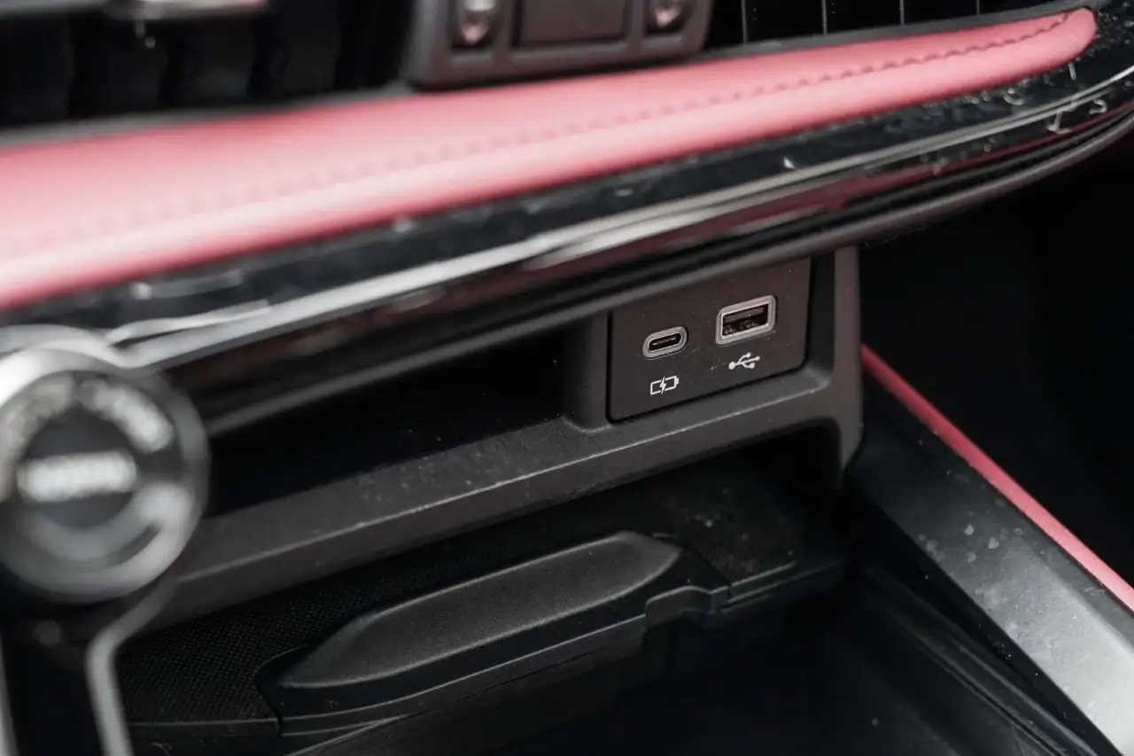 Lexus NX photo Lexus NX