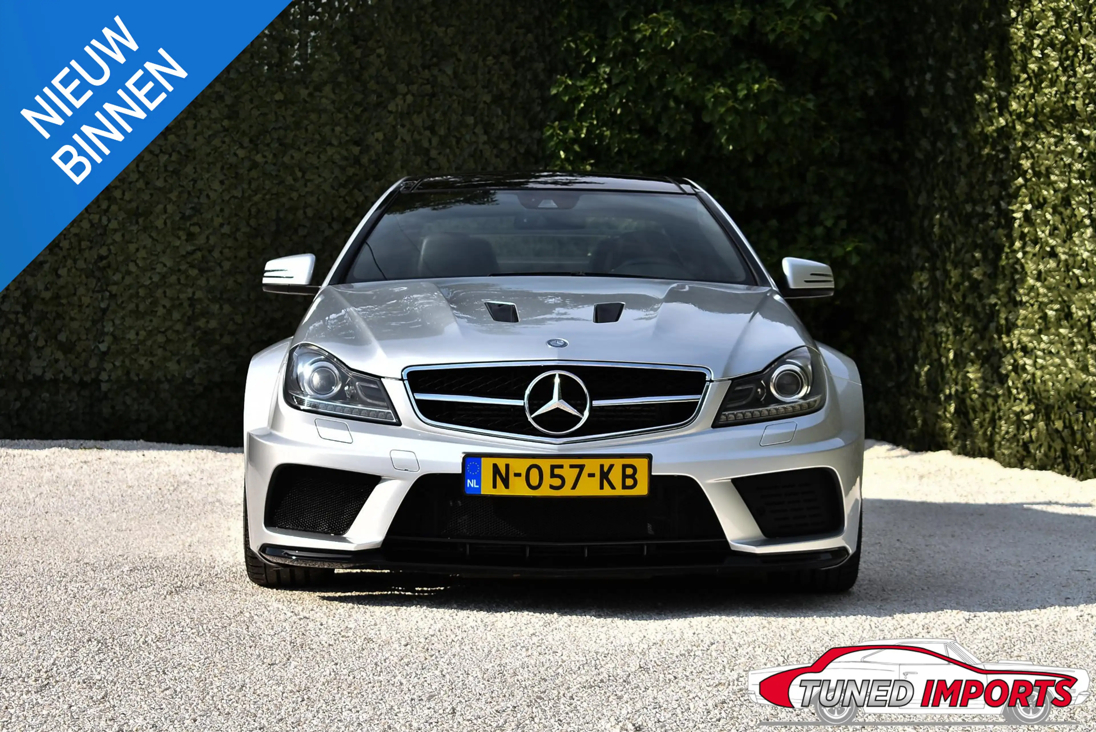 Mercedes-Benz C 63 AMG Coupé Black Series C63AMG 1-800 collectors item!