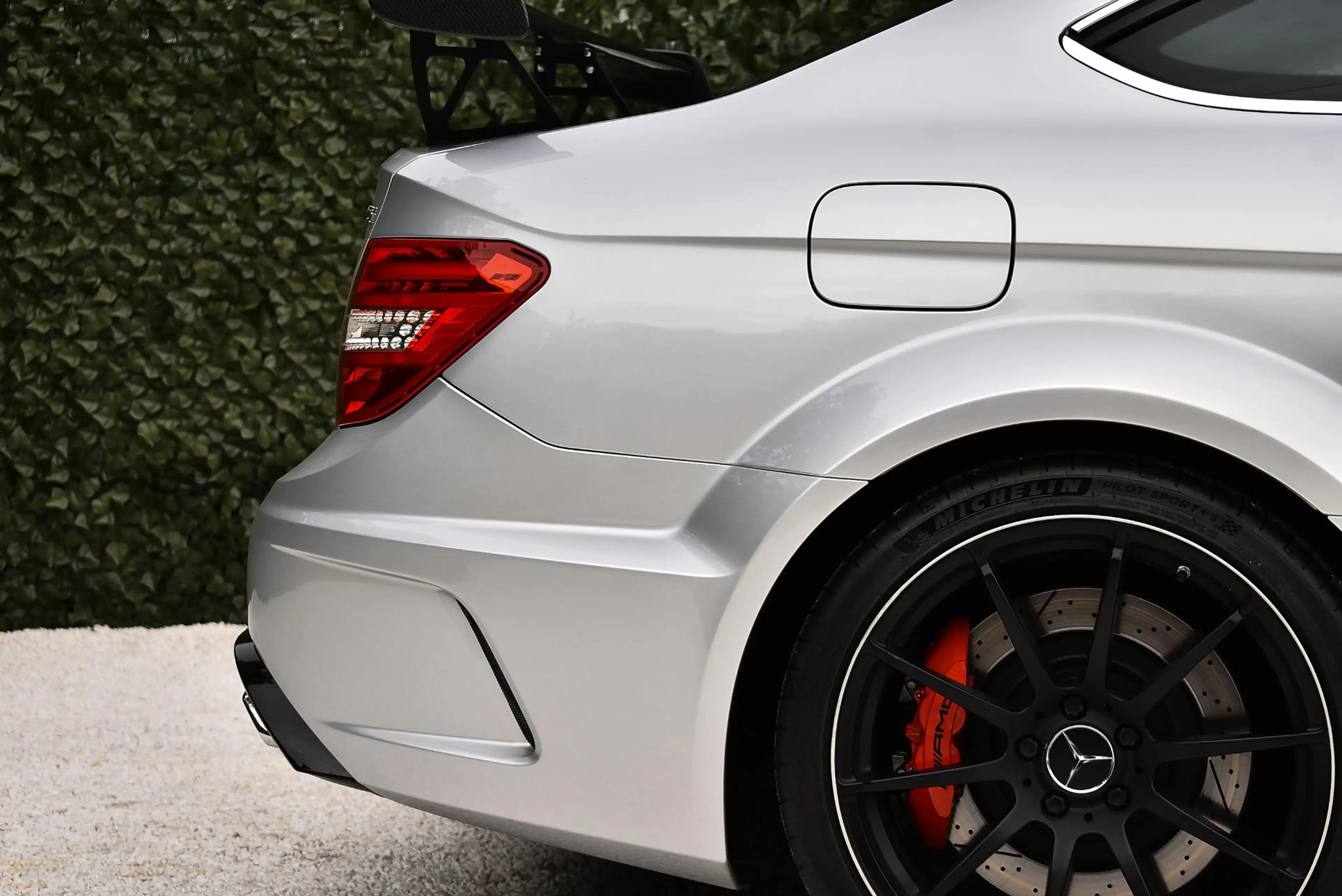 Mercedes-Benz C 63 AMG Coupé Black Series C63AMG 1-800 collectors item! — photo 4