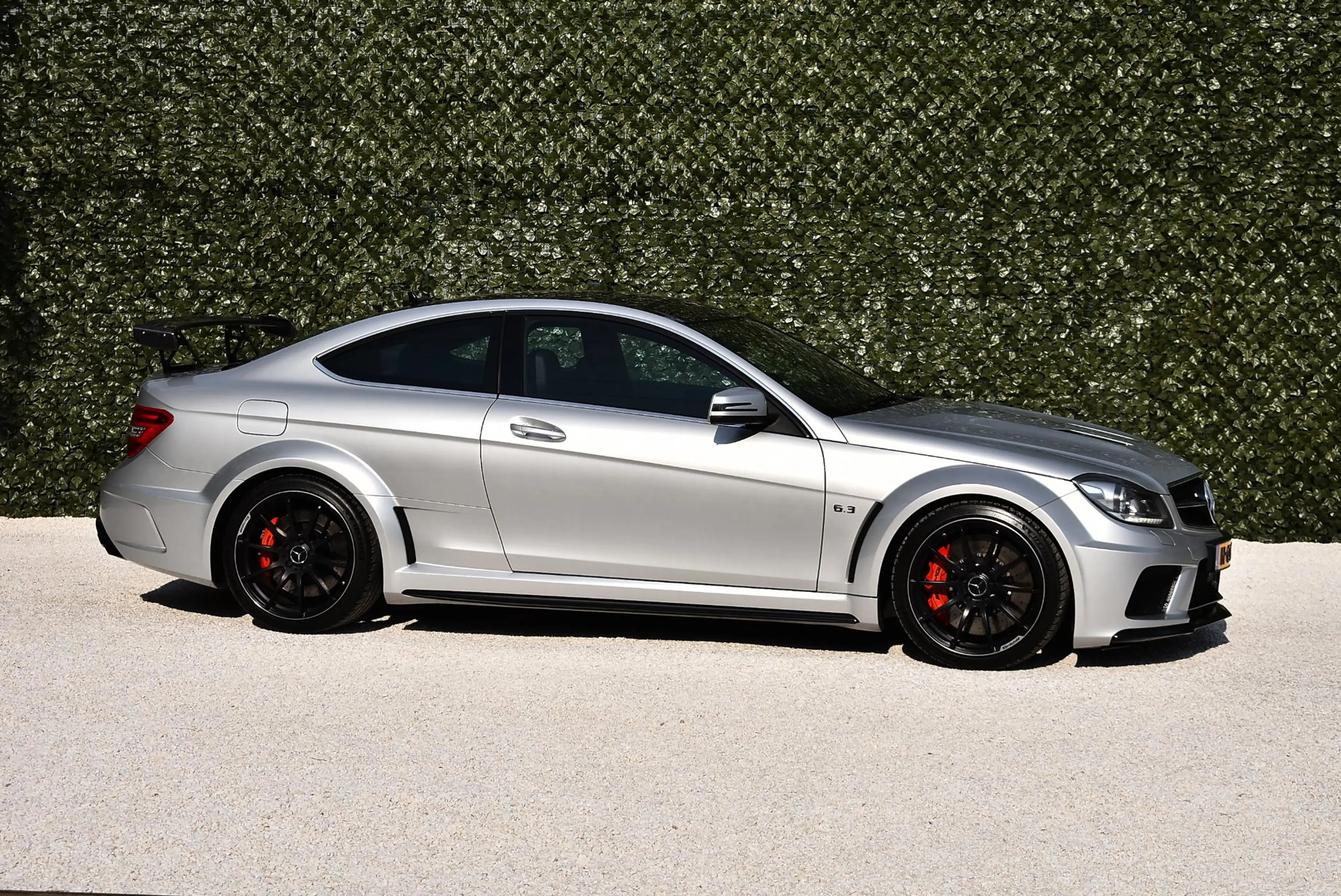 Mercedes-Benz C 63 AMG Coupé Black Series C63AMG 1-800 collectors item! — photo 3