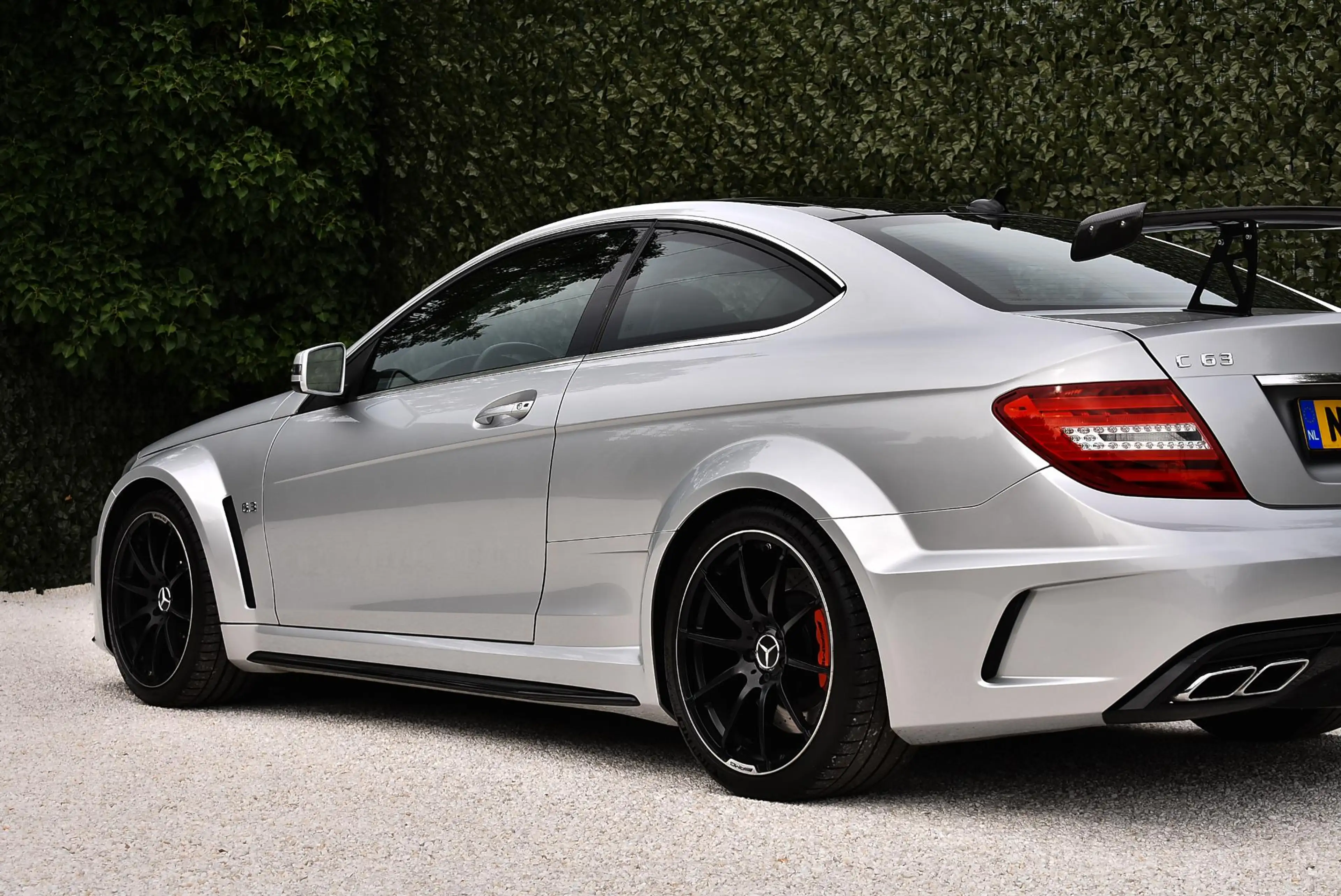 Mercedes-Benz C 63 AMG Coupé Black Series C63AMG 1-800 collectors item! — photo 15