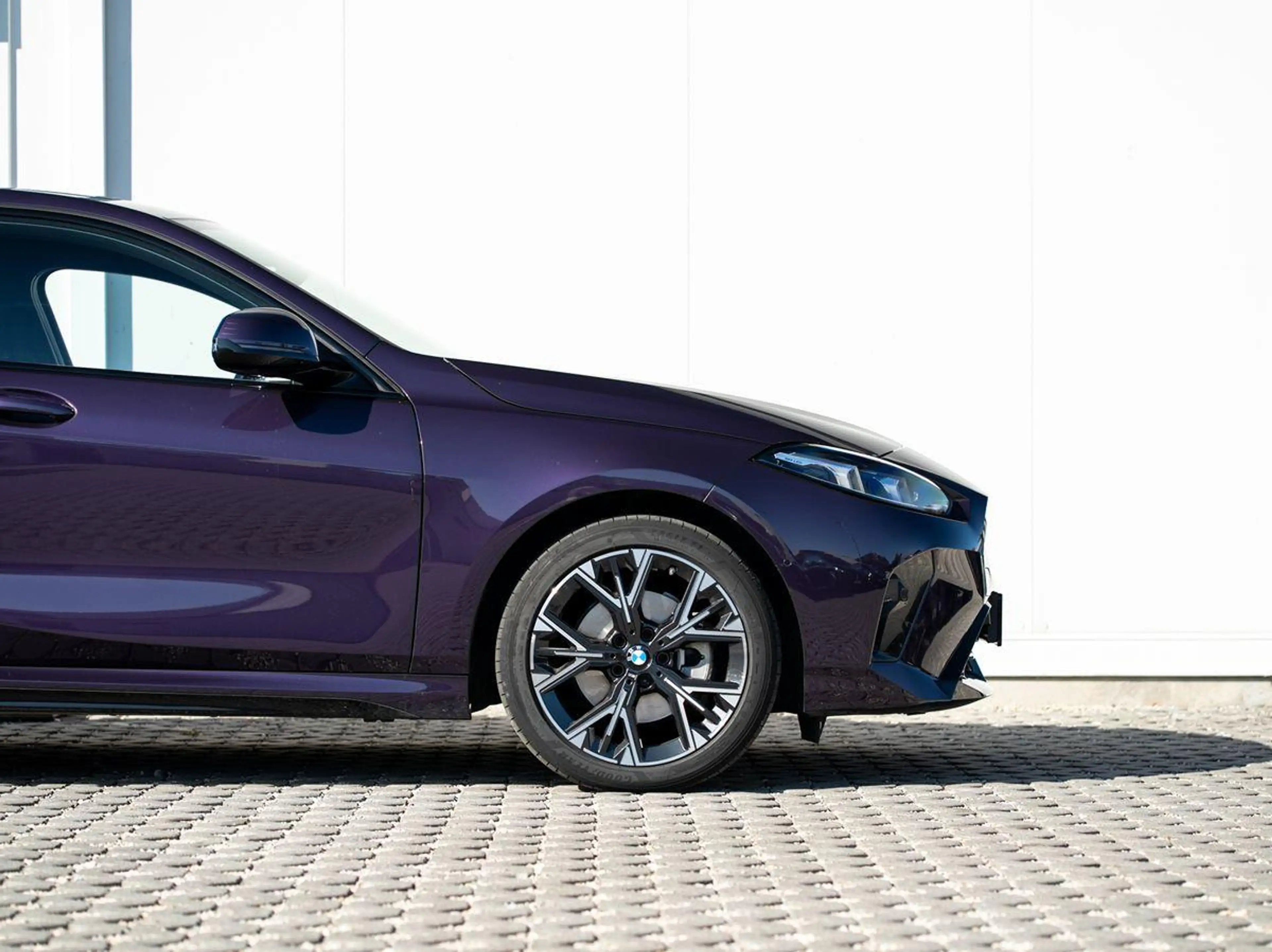 BMW 118 d M-Sport PANO KoZg aLED DrAssPlus Wireless — photo 7