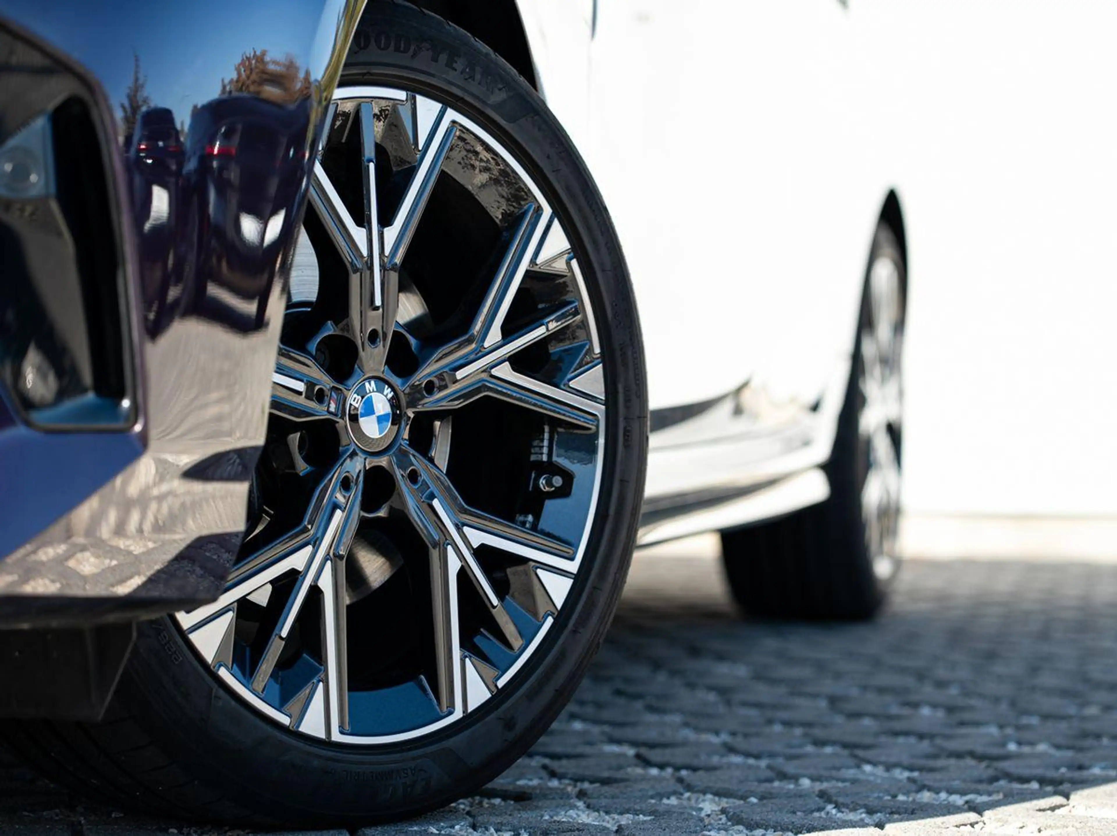 BMW 118 d M-Sport PANO KoZg aLED DrAssPlus Wireless — photo 5