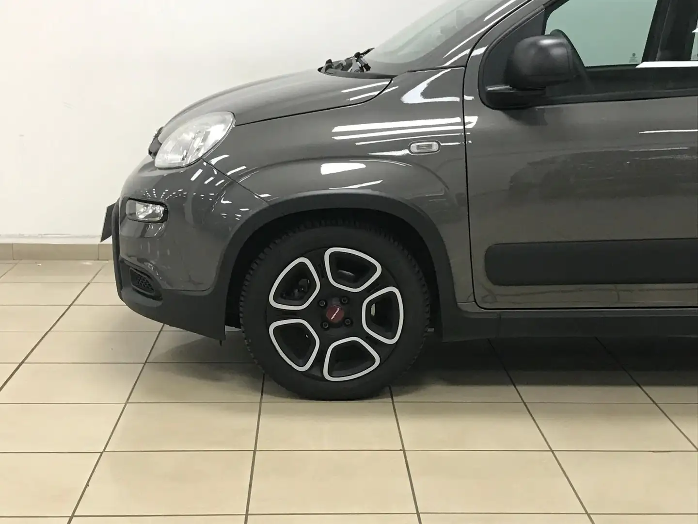 Fiat Panda 1.0 FireFly S&S Hybrid City Life Gris - 2