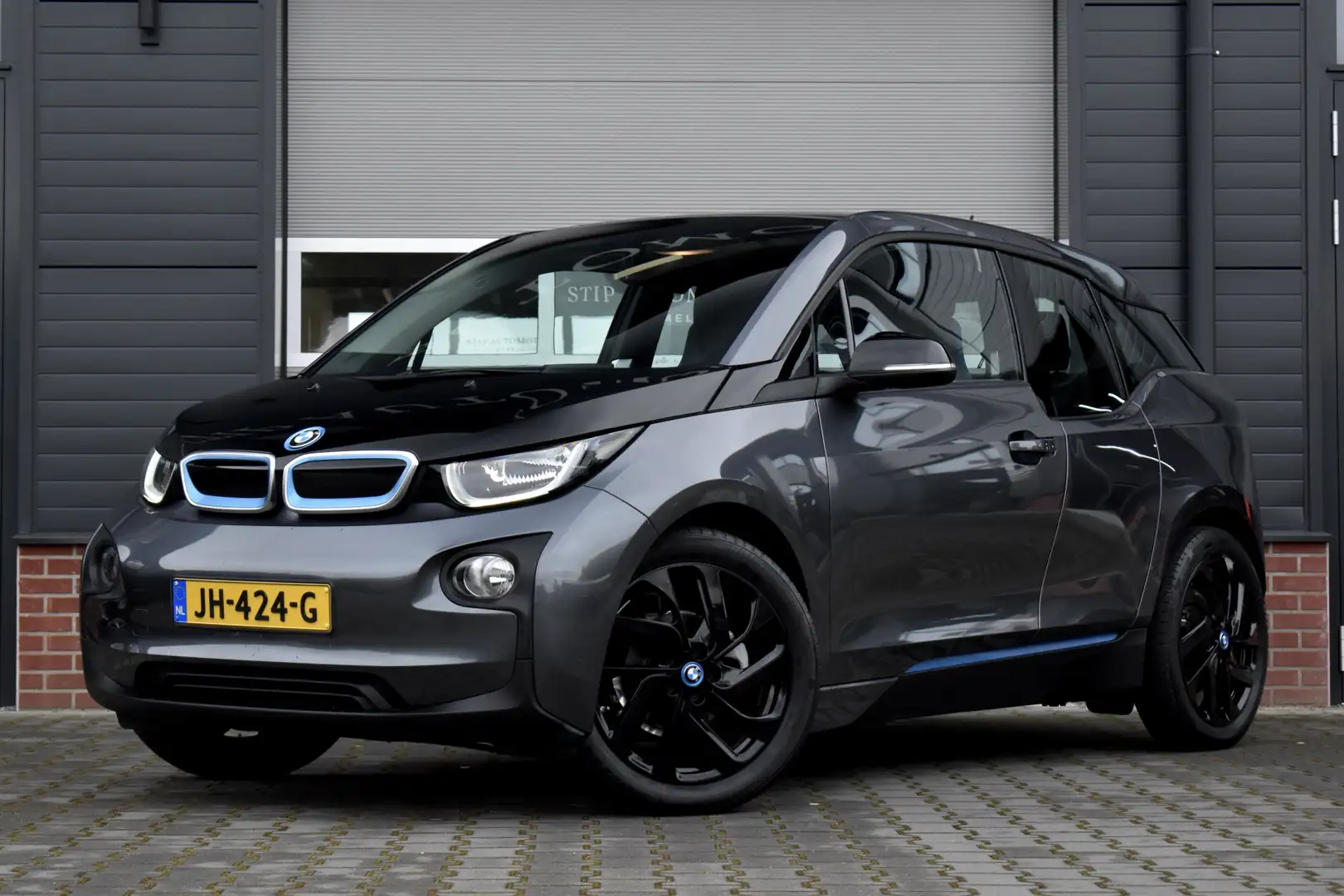 BMW i3 22 kWh | € 11.850,- na SEPP Subsidie! | Warmtepomp Grey - 1