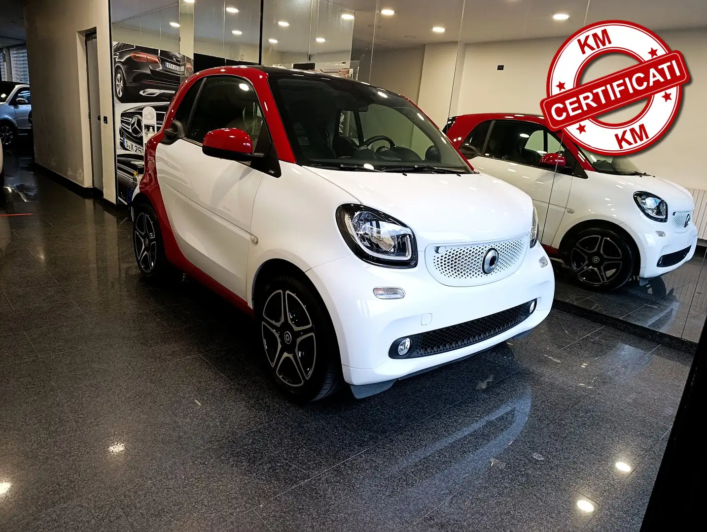 smart forTwo 0.9 t Prime 90cv km 33.883 navi-pelle-telecamera Blanc - 1
