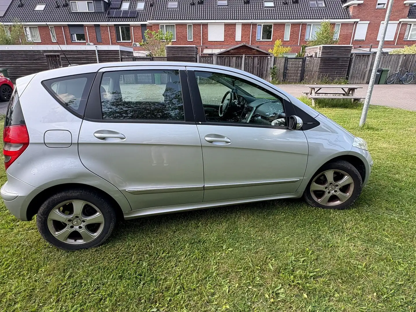 Mercedes-Benz A 150 A 150 Classic Srebrny - 2
