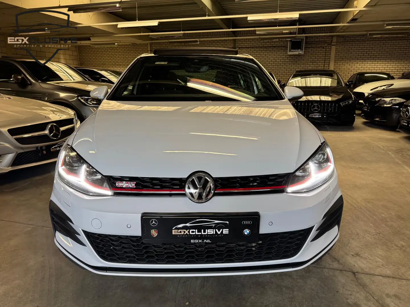 Volkswagen Golf GTI 2.0 TSI Performance PANO | ACC | LANE | BLIND | DY Grey - 2