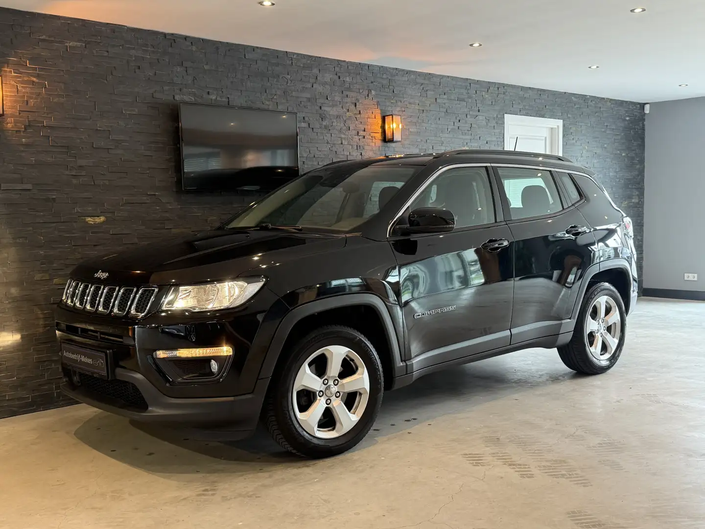 Jeep Compass 1.4 MultiAir Longitude Bj:2018 / Benzine Noir - 1