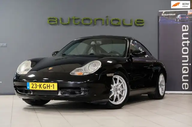 Porsche 996 (996) 3.4 Coupé Carrera 4 - manual