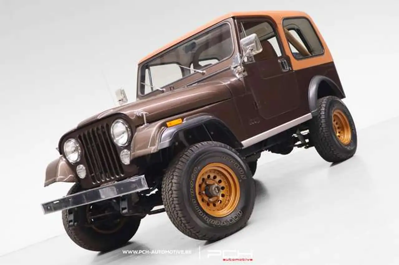 Jeep CJ-7 5.7 V8 210cv Aut. + Hard-top - Fully Restored -, foto 1