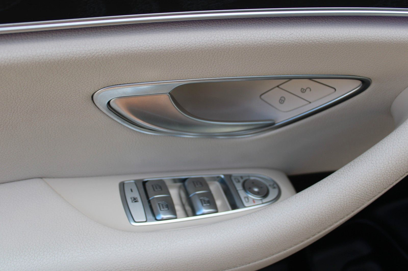 Mercedes-Benz E 400 d Limousine 4Matic Leder Kamera Navi — photo 24
