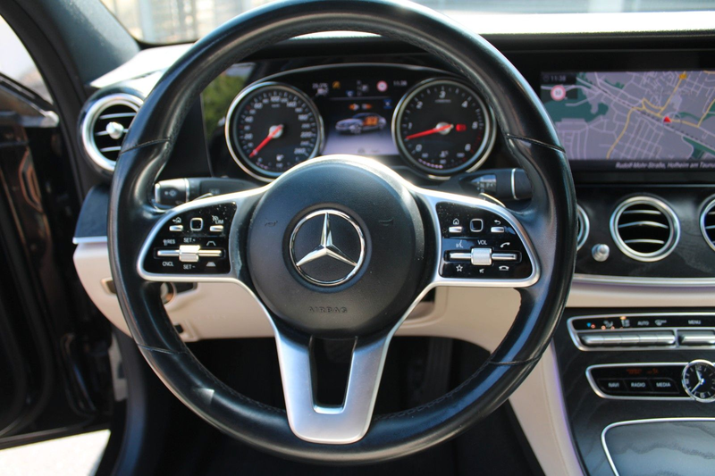 Mercedes-Benz E 400 d Limousine 4Matic Leder Kamera Navi — photo 14