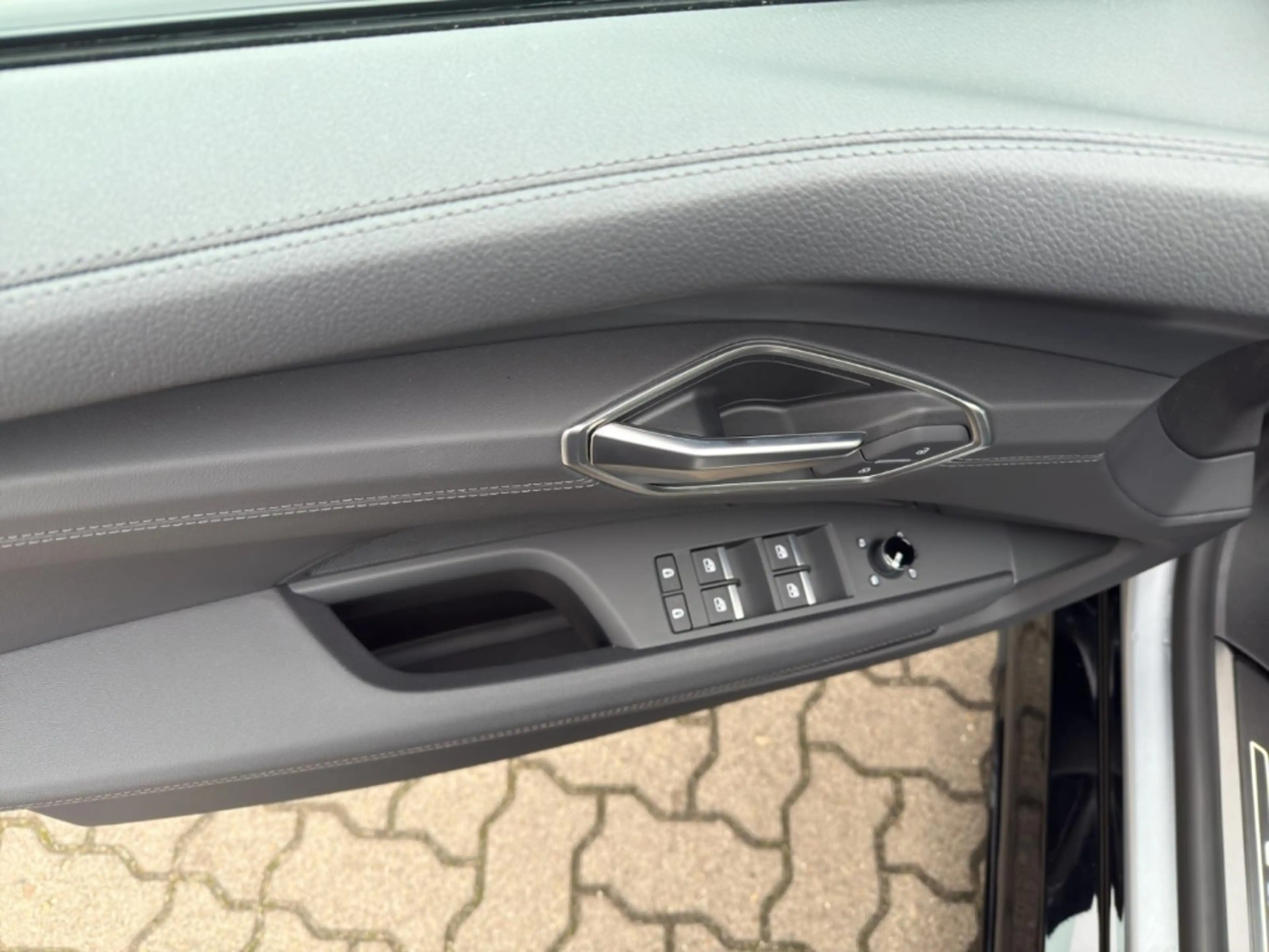 Audi e-tron GT quattro 370 kW — photo 12