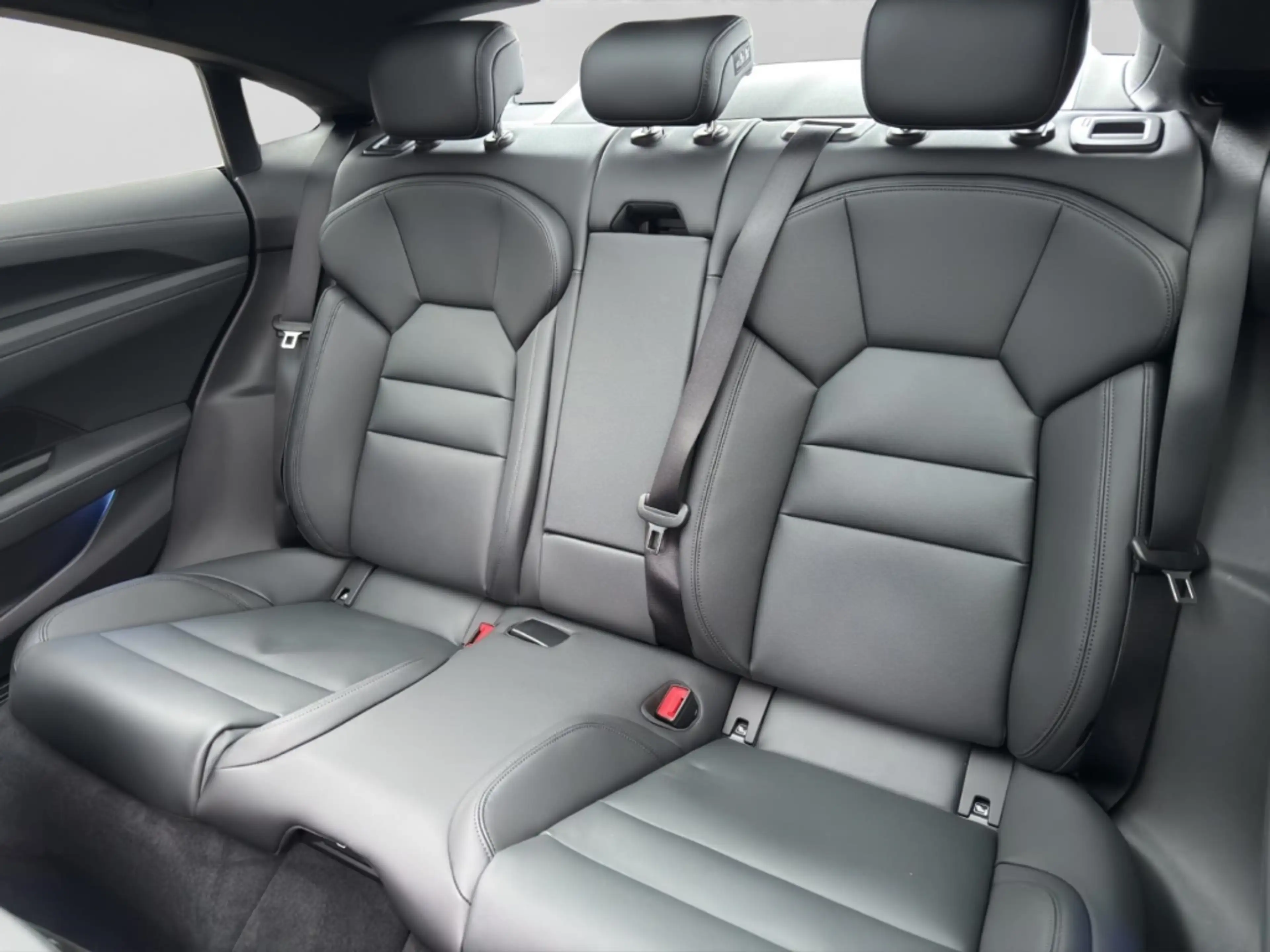 Audi e-tron GT quattro 370 kW — photo 13