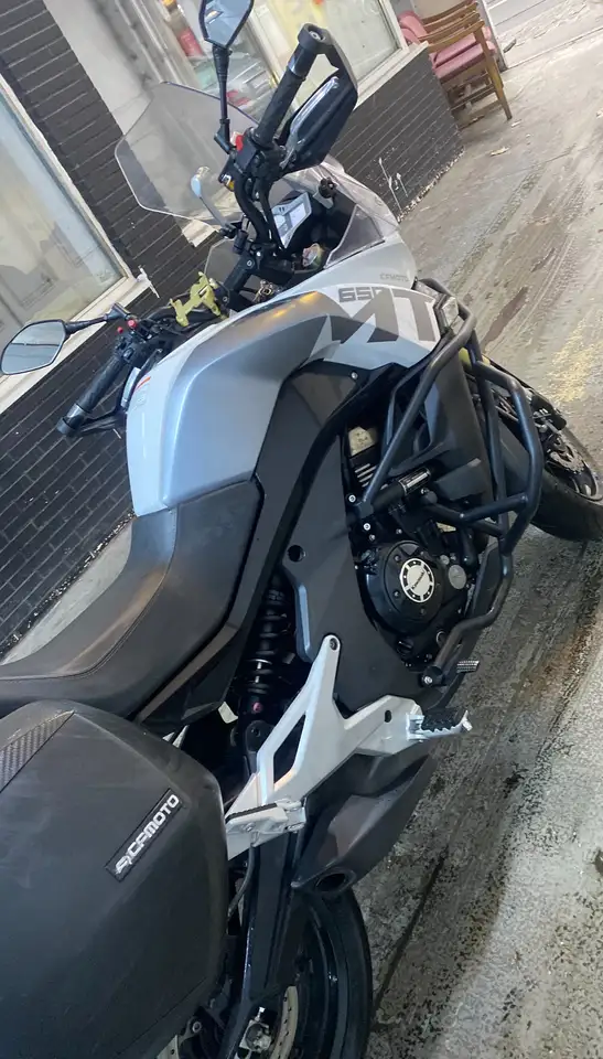Cfmoto 650 MT