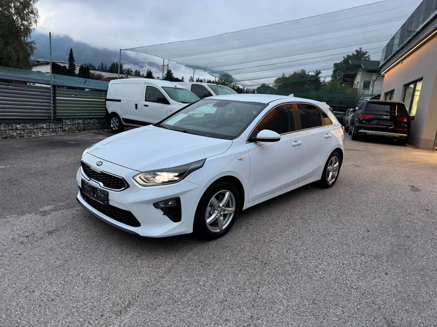 Kia Ceed / cee'd ceed 1,6 CRDi ISG Gold DCT Gold - 2