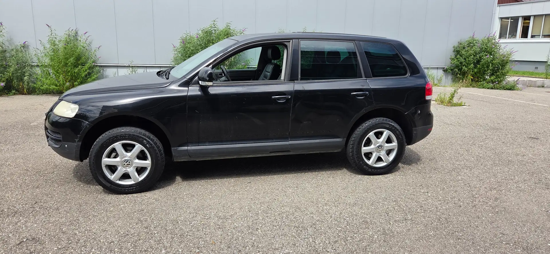 Volkswagen Touareg Touareg 2,5 R5 TDI Schwarz - 2